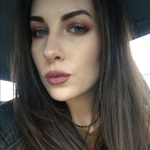 Meet your Posher, Cara